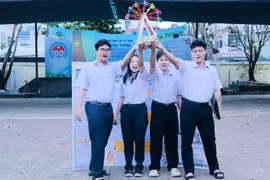 Lớp học không tường: Ngày hội STEM Toán - Tin: Thử sức sáng tạo, thỏa niềm đam mê