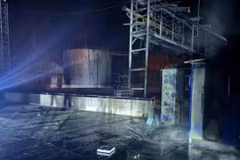 Vụ tấn công bằng UAV làm hư hại cảng Tuapse trên Biển Đen. Ảnh: Reuters