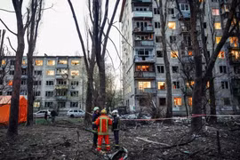 Leo thang không kích giữa Nga và Ukraine