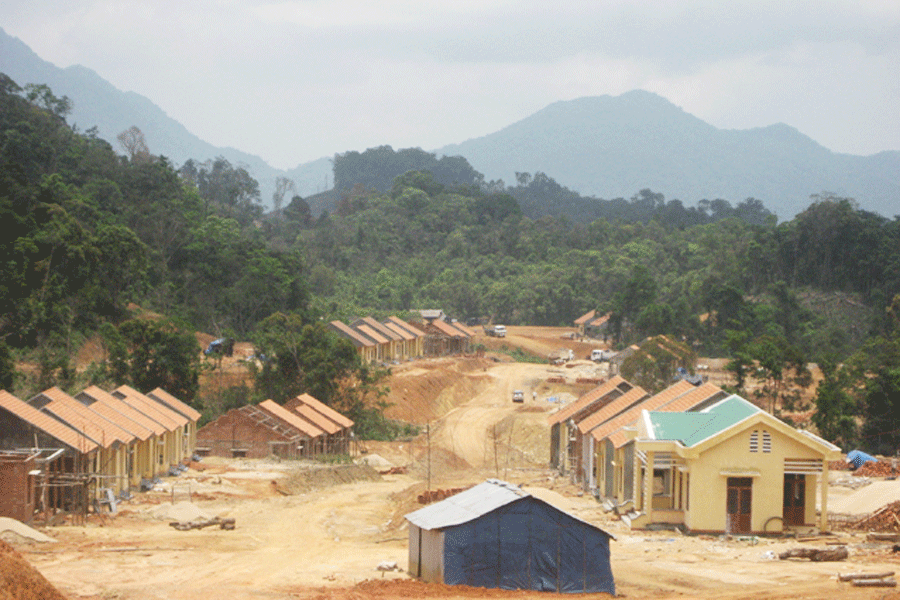 Sơ tán dân vào các khu tái định cư tránh rủi ro do thiên tai. Ảnh: Trường An Sơ tán dân vào các khu tái định cư Quảng Ngãi tránh rủi ro do thiên tai. Ảnh: Trường An