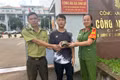 Người dân Chư Sê giao nộp 2 cá thể rùa núi vàng quý hiếm