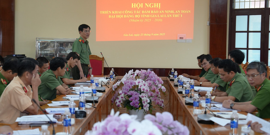 ສາກກອງປະຊຸມ. ພາບ: Thu Huyen quang-canh-hoi-nghi-1-4557.jpg