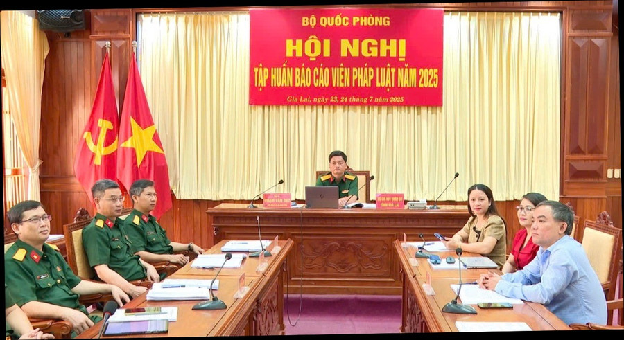 Quang cảnh hội nghị 62f4a8d8a8bd21e378ac-7490.jpg
