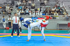 Những sinh viên tỏa sáng trên sàn đấu Taekwondo