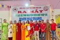 Trao quà cho người dân và học sinh khó khăn xã An Toàn