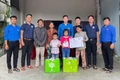 Gia Lai: Đỡ đầu trẻ mồ côi, hoàn cảnh khó khăn