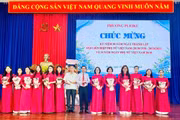 Phường Pleiku gặp mặt nữ cán bộ, công chức, người lao động nhân ngày 20-10