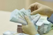 Bộ Nội vụ thông tin mới nhất về cải cách tiền lương: Khi nào trình Trung ương?