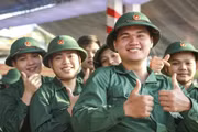 Tân sinh viên chuyển trường, đi du học cần làm thủ tục nghĩa vụ quân sự thế nào?