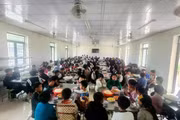"Khoảng trống" hỗ trợ bữa ăn cho học sinh nhà ở xa trường