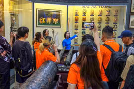 Chương trình trải nghiệm này trở nên hấp dẫn và dễ tiếp cận với giới trẻ. Ảnh: Ngọc Nhuận