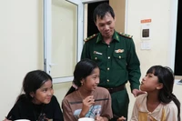 Nỗ lực khắc phục hậu quả bão tại làng chài An Quang Đông (Đề Gi) để tái thiết cuộc sống "ấm áp" sau thảm họa.