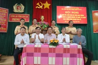 Các đơn vị vận tải đã cam kết chấp hành nghiêm quy định của Luật Trật tự, an toàn giao thông đường bộ. Ảnh: Văn Ngọc