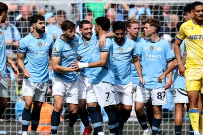 Man City ngược dòng đẳng cấp, hạ Crystal Palace trận cầu 7 bàn