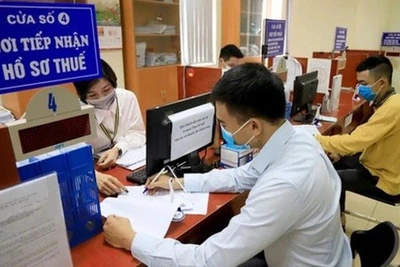 Bộ Tài chính đề xuất nâng ngưỡng nợ thuế bị tạm hoãn xuất cảnh lên 50 triệu đồng đối với cá nhân và 500 triệu đồng với doanh nghiệp. Ảnh CTV. Nguồn TTO