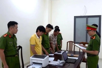 Khởi tố, bắt tạm giam 2 cựu HLV Đặng Đạo và Nguyễn Tý: Chiếm đoạt tài sản, ăn chặn tiền cầu thủ trẻ