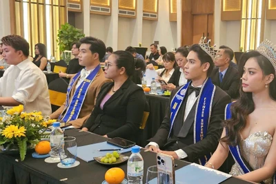 Hoa hậu và nam vương Siêu mẫu thể hình thế giới lần đầu đến Bình Định