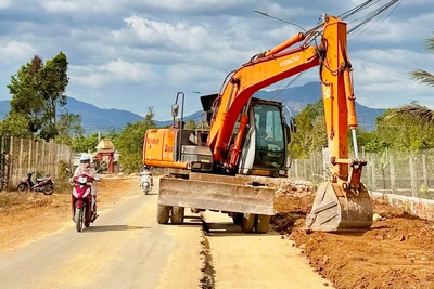 Hạ tầng giao thông của xã Diên Phú ngày càng hoàn thiện. Ảnh: H.D