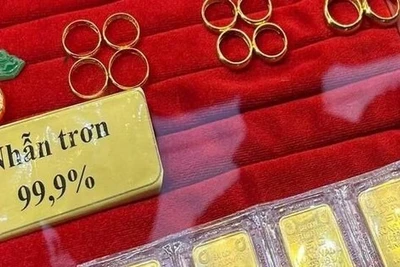 Giá bật tăng, chênh lệch vàng nhẫn và SJC nới rộng