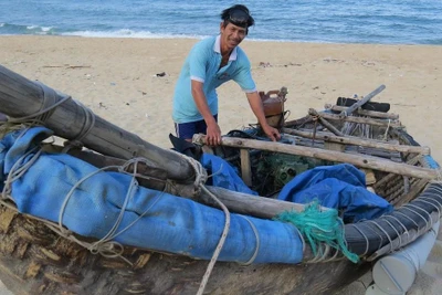 Tình người miền biển: Những người hùng bình dị
