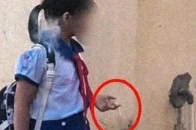 Nhóm nữ sinh tiểu học hút thuốc sẽ bị xử lý ra sao?