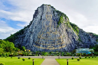 Núi Phật vàng tại Pattaya Thái Lan. Ảnh: Internet