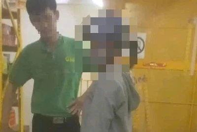 Cho thôi việc nữ hiệu trưởng lấy cắp đồ ở Bách hóa Xanh