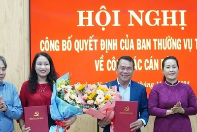 Điều động, bổ nhiệm cán bộ ở Hà Nội và 6 tỉnh