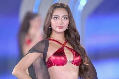 Bùi Thị Xuân Hạnh vào top 5 Miss Cosmo 2024