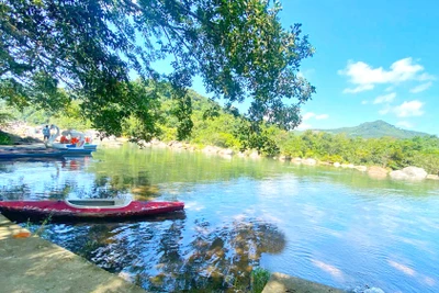 Khi sông gặp biển 