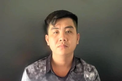 Dùng tài khoản 'ảo' do nhóm hoạt động rửa tiền cung cấp để đi lừa đảo
