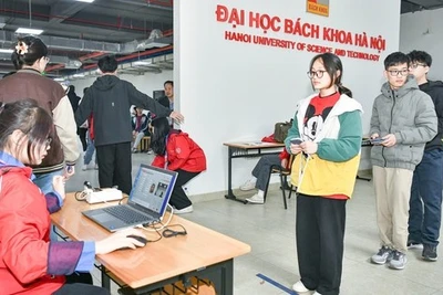 Nhiều trường đại học đồng loạt tăng học phí