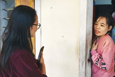 Khoảng trống lao động sau tuổi 35 - Kỳ 2: “Sống mòn” với giờ làm thêm