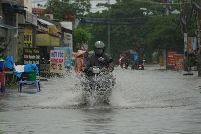 Mưa lớn bất thường ở Tây Nguyên và Nam Bộ