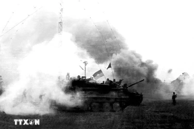 50 năm thống nhất đất nước: Ngày 10/4/1975: Tiếp tục tiến công thị xã Xuân Lộc