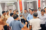 Chủ tịch UBND tỉnh Phạm Anh Tuấn đối thoại với các hộ nhận khoán tại Công ty cổ phần cà phê Gia Lai