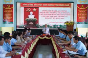 Phó Bí thư Thường trực Tỉnh ủy, Chủ tịch HĐND tỉnh Rah Lan Chung làm việc với Ban Thường vụ Đảng ủy xã Sơn Lang