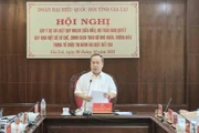 Trưởng đoàn ĐBQH tỉnh Châu Ngọc Tuấn phát biểu tại hội nghị.