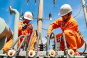 Thủ tướng: Đảm bảo cung ứng đủ điện phục vụ sản xuất, kinh doanh và đời sống của Nhân dân