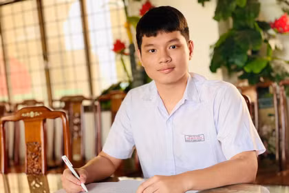 Em Nguyễn Vũ Mạnh Khang vinh dự là một trong những thành viên chính thức của đội tuyển học sinh Việt Nam tham dự kỳ thi Olympic Vật lý châu Âu (EuPhO) năm 2026.