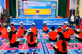 Em Đặng Hoàng Phương Linh đạt giải nhất cuộc thi “Em yêu biển, đảo quê hương”.