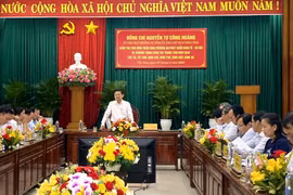 Phó Chủ tịch UBND tỉnh Nguyễn Tự Công Hoàng kiểm tra nhiệm vụ phát triển KT-XH tại 5 xã phía Đông