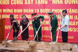 Đoàn Kinh tế - Quốc phòng 74 xây dựng và bàn giao “Nhà đồng đội” cho người lao động khó khăn