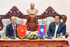 Đoàn đại biểu cấp cao tỉnh Gia Lai thăm, chúc Tết tỉnh Sekong