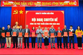 Tháo gỡ “điểm nghẽn” phát triển đảng viên ở khu dân cư