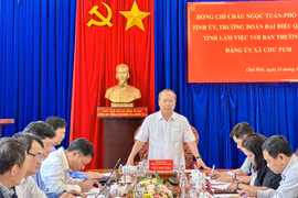 Phó Bí thư Tỉnh ủy Châu Ngọc Tuấn làm việc với Ban Thường vụ Đảng ủy xã Chư Pưh