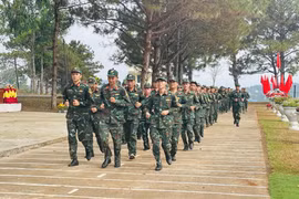 Hơn 350 cán bộ, chiến sĩ tham gia Ngày chạy thể thao quân sự và Ngày chạy Olympic