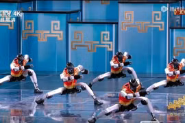 Bùng nổ robot hình người biết múa võ và nhào lộn ở Trung Quốc