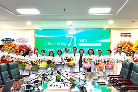 Bệnh viện Bình Định tọa đàm nhân kỷ niệm 71 năm Ngày Thầy thuốc Việt Nam