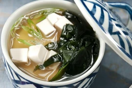 Đánh tan mỡ bụng trong bữa tối với các món canh thanh đạm 